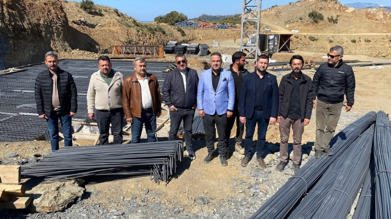 AK PARTİ HEYETİNDEN TOKİ ALANINDA İNCELEME