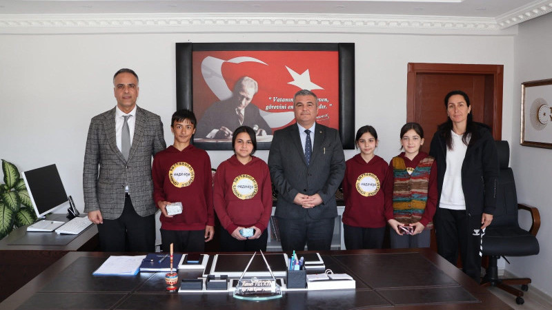 Beyrebucak Ortaokulu’ndan çifte gurur!