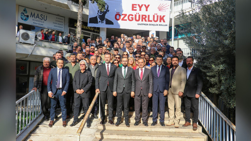 CHP’Lİ ADAY ADAYLARI GÖRÜCÜYE ÇIKTI