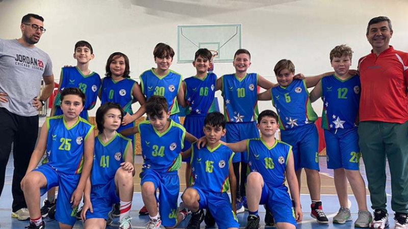 U12’LER LİDERLİĞİ SEVDİ 