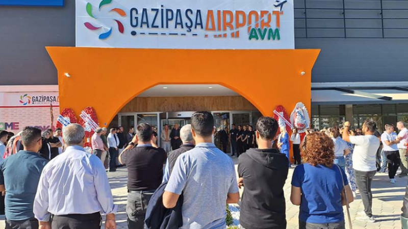 GAZİPAŞA AİRPORT AVM KAPILARINI AÇTI