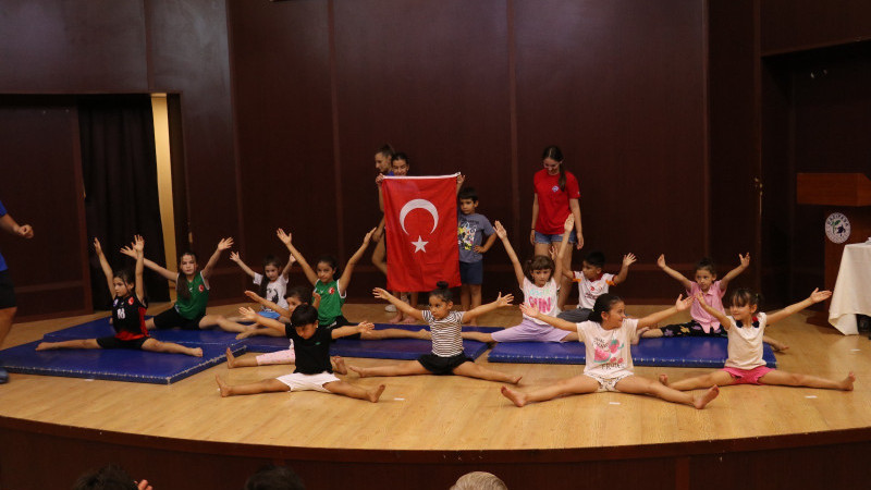 GAZİPAŞA BELEDİYESİ YAZ KURSLARINI TAMAMLADI