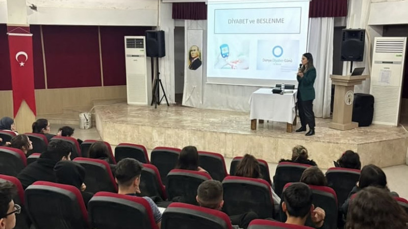 Öğrencilere ‘Sağlık Okuryazarlığı’ eğitimi