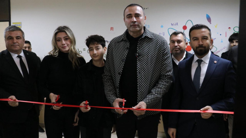 Kaya, Milletvekili Maaşıyla Teknoloji Sınıfı Açtı