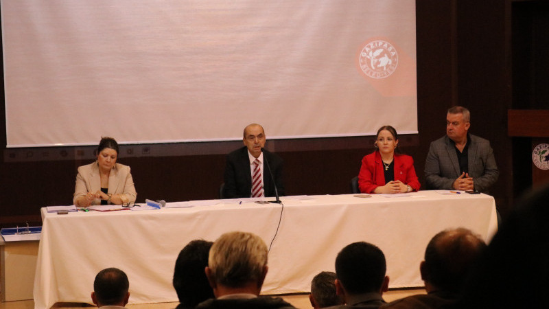 BAŞKAN YILMAZ AYLAR SONRA MECLİS’TE