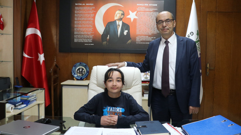 Başkanlık koltuğu Selin’e emanet