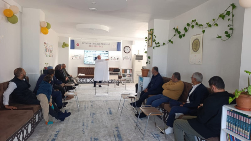 Hacı adaylarına manevi hazırlık