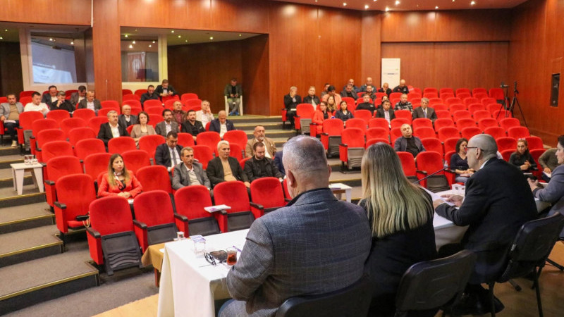 MECLİSİN YÖNETİM KADROSU YENİLENDİ