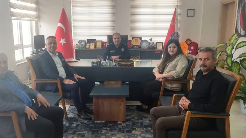  AK Parti’den ‘Polis Haftası’ ziyareti