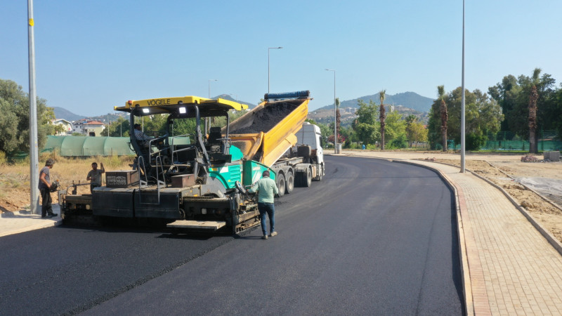 YENİ MAHALLE YENİ YÜZÜNE KAVUŞUYOR