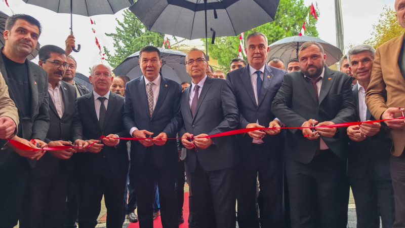 CHP İLÇE BİNASINA COŞKULU AÇILIŞ